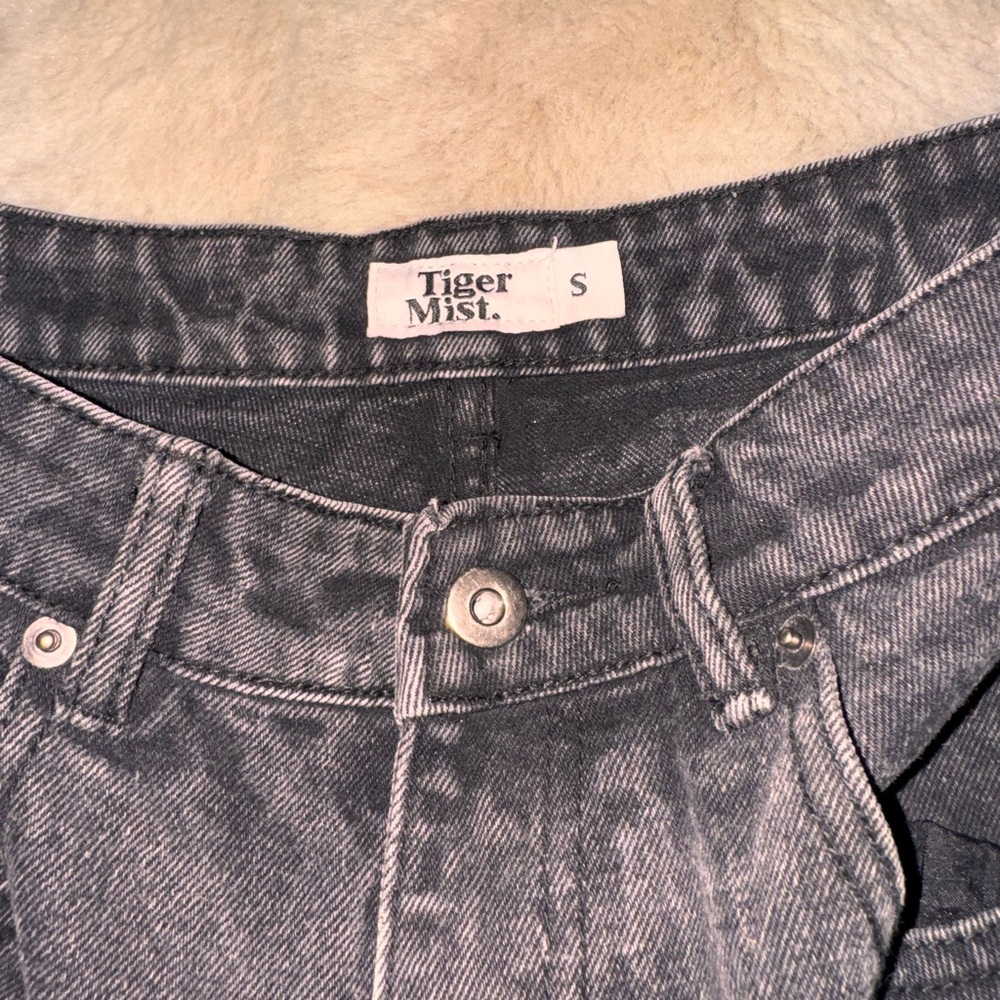 Tiger Mist Charcoal Jean Shorts